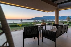Sun and Sea. Παραθαλάσσιο κατάλυμα 110 τμ. στο Παράλιο Άστρος Κυνουρία νομού Αρκαδίας 2 υπνοδωματίων.
