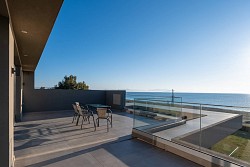 Sun and Sea. Παραθαλάσσιο κατάλυμα 110 τμ. στο Παράλιο Άστρος Κυνουρία νομού Αρκαδίας 2 υπνοδωματίων.